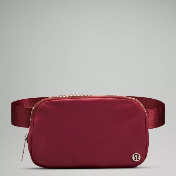 lululemon athletica Handbags - Lululemon Everywhere Belt Bag Original Style NWT w/Shopper Bag Mulled Wine